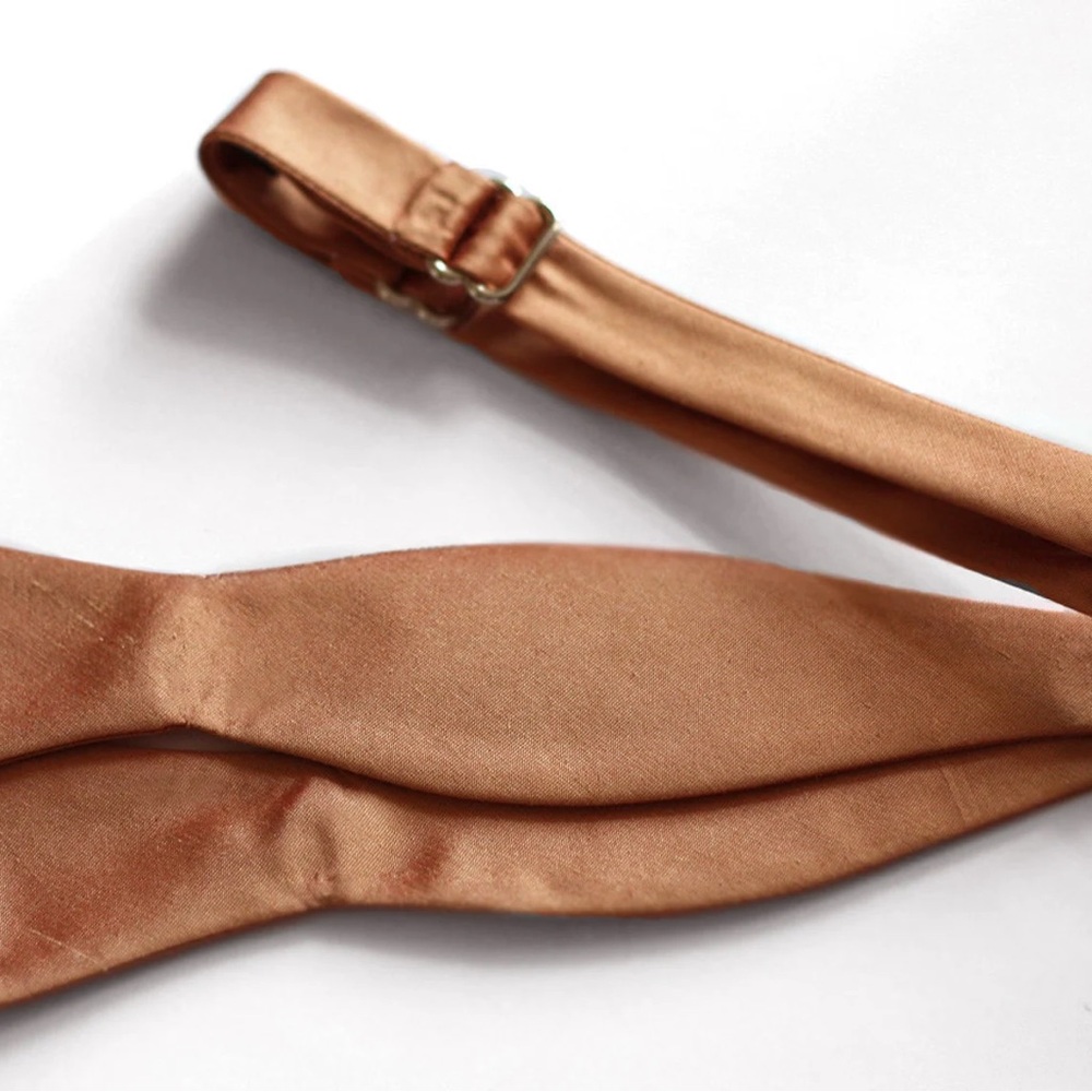 Elegant Copper Bow Tie